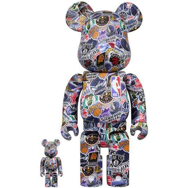 400% & 100% Bearbrick set with NBA logo pattern by Medicom Toy.